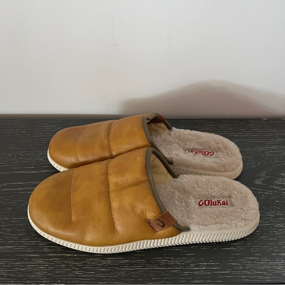 Men’s Size US 10 Olukai mules/slip on shoes Tan Leather *Used* - Picture 3 of 6